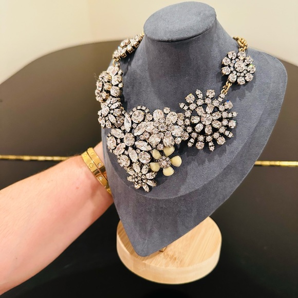 NWT Luxury Maximalist Spring J. Crew Crystal Flower Lattice Statement Necklace - Picture 6 of 15